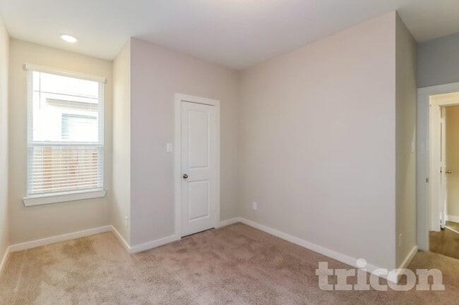 Building Photo - 2326 Bailey Flds Ln