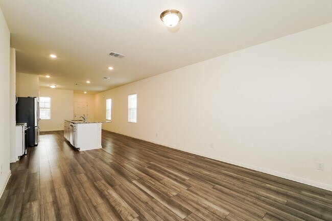 Building Photo - 141 Rubrum Rd