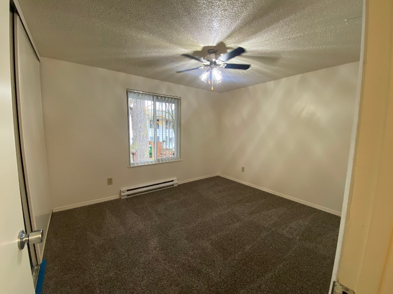 Building Photo - 1700 Blankenship Rd