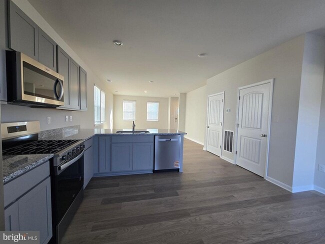 Building Photo - 10935 Farmerfield St