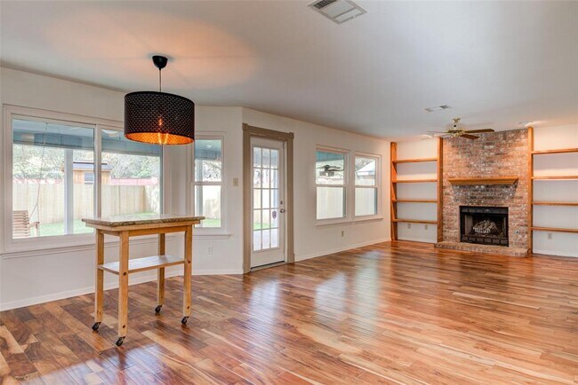 Building Photo - 8406 La Naranja Cove