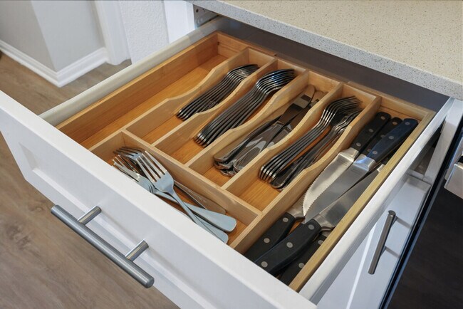 Building Photo - 4355 Ohio St