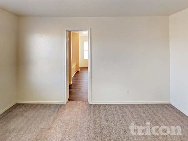 Building Photo - 9939 Amber Breeze