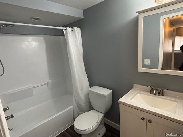 Building Photo - 1410 Airway Dr