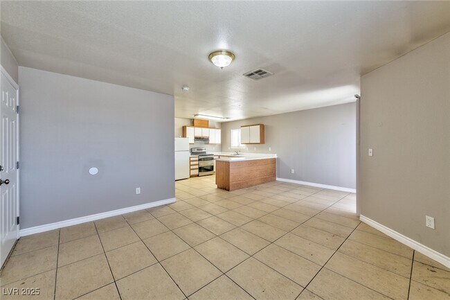 Building Photo - 6983 Appleton Dr