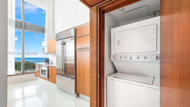 Building Photo - 101 20th St