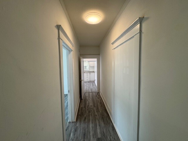 Hallway - 7266 W Sunset Blvd