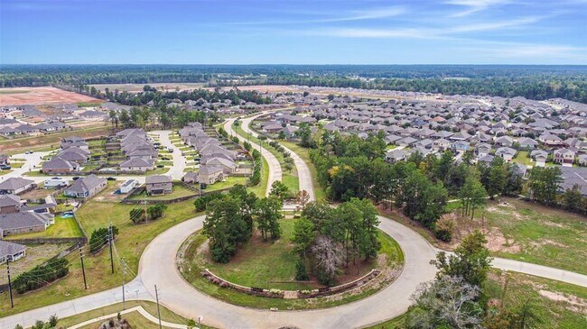 Building Photo - 335 Cumberland Forest Dr