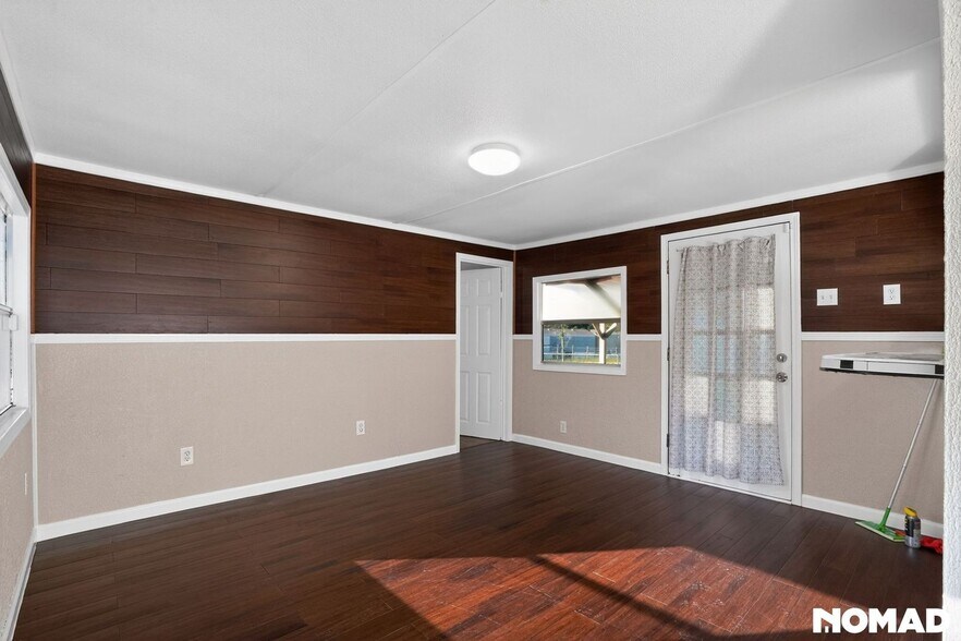 Building Photo - 203 Rd 5248