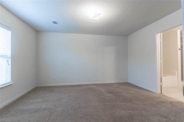 Building Photo - 211 Magnolia Dr