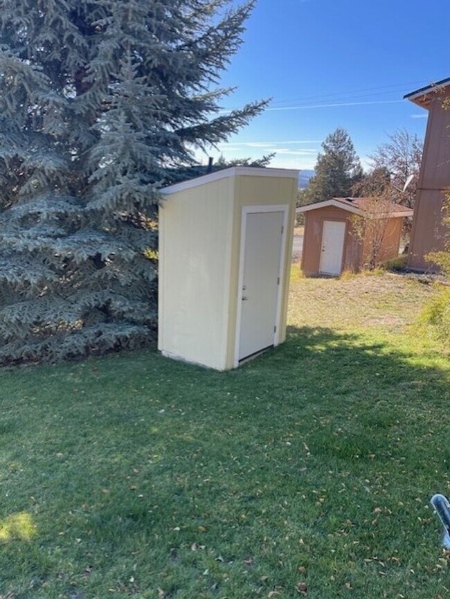 Building Photo - Beautiful 3 Bed 1 Bath in Bonanza