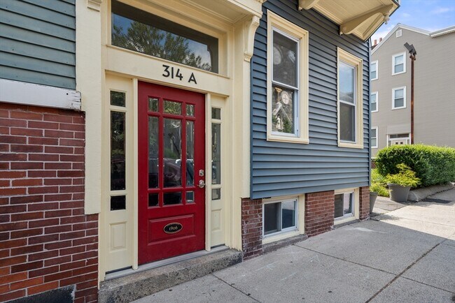 Building Photo - 314A Bunker Hill St