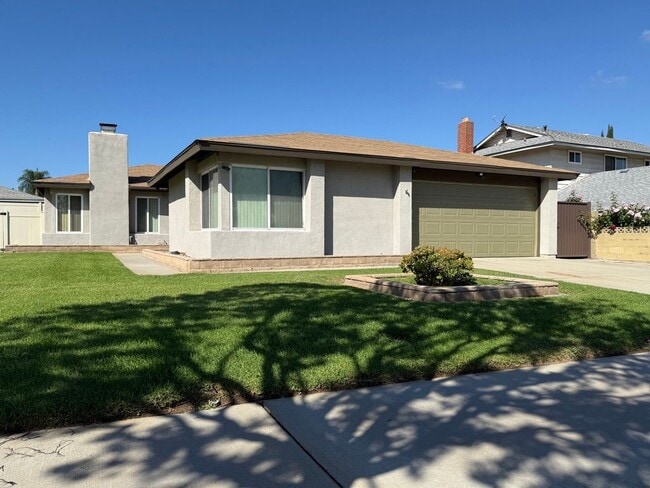 Building Photo - 3424 Pickwick St