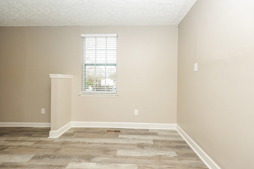 Building Photo - 111 Ridgeview Ct