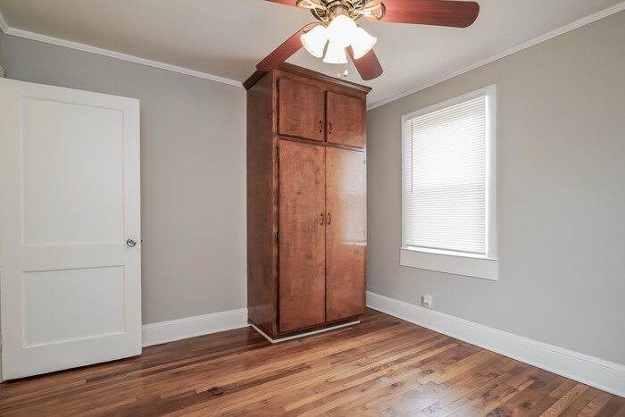 Building Photo - 608 S Fairfield Rd