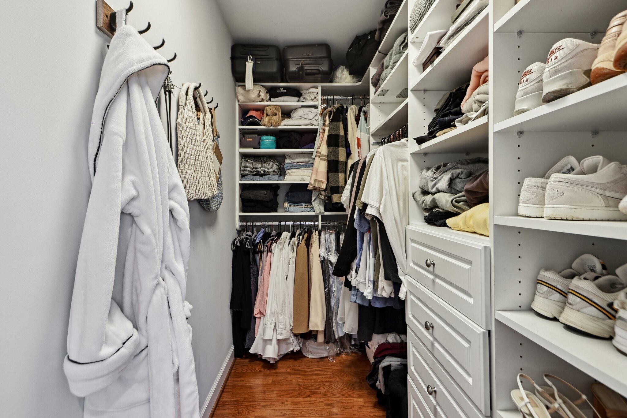 Building Photo - 4091 S Four Mile Run Dr