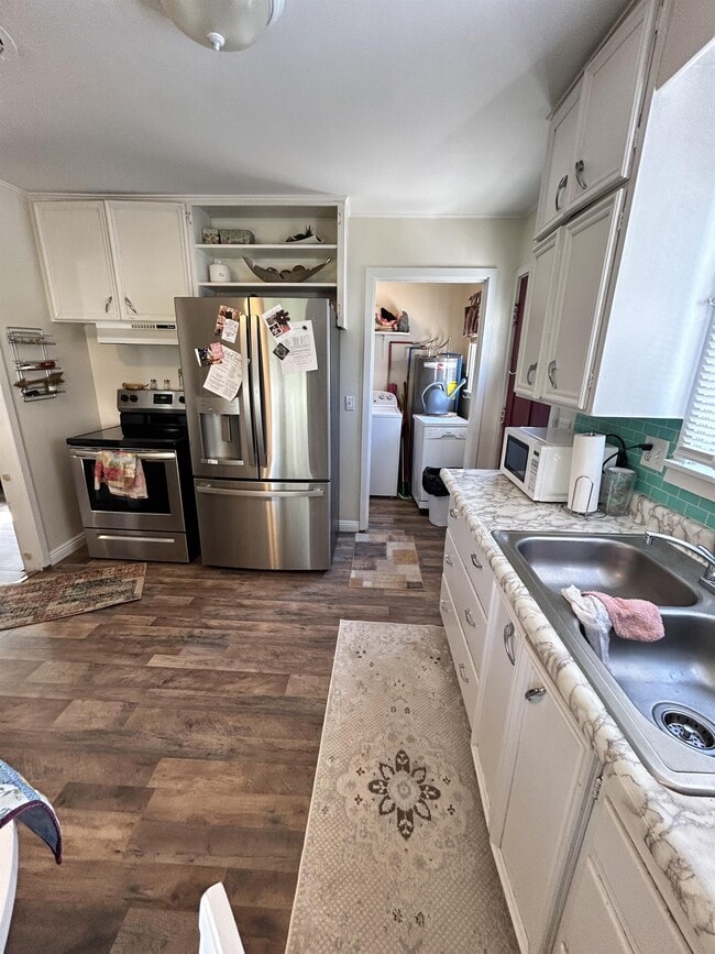 Building Photo - 2039 Normal Ave