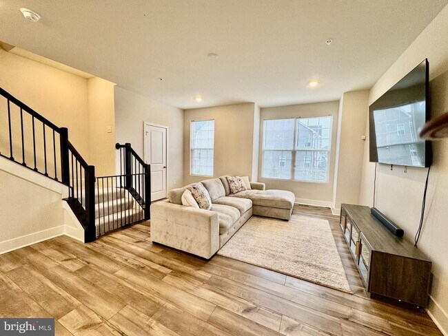 Building Photo - 1456 Clingmans Dome Dr