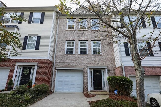 Primary Photo - 790 Celeste Ln