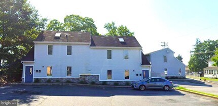 Building Photo - 809 Hanson St