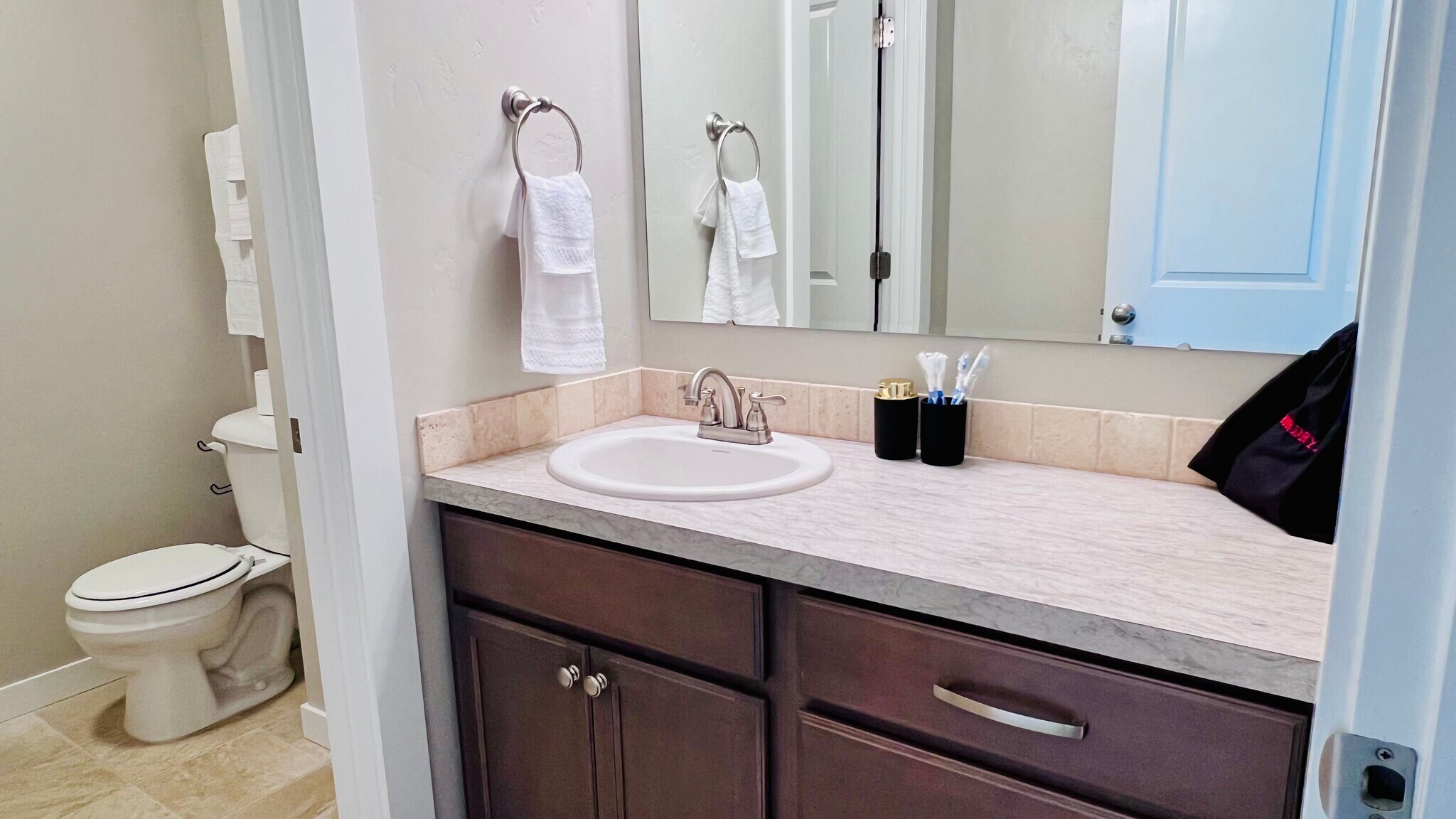 Building Photo - 1123 Drexel Hill Ave