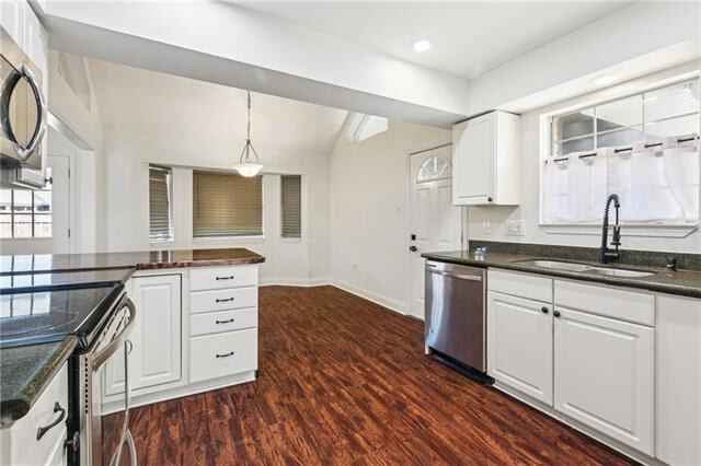 Building Photo - 3816 Riverland Dr