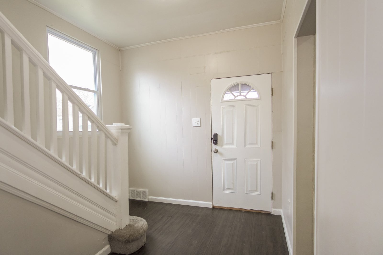 Building Photo - 1217 Main St