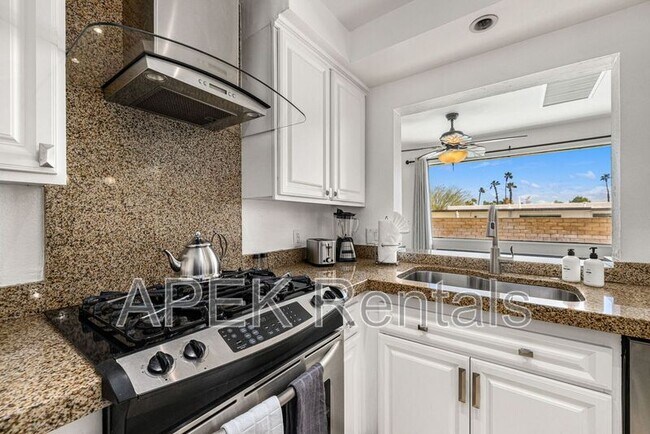 Building Photo - 2290 N Victoria Rd