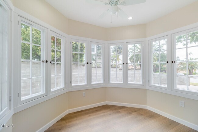 Building Photo - 1489 Casa Grande St