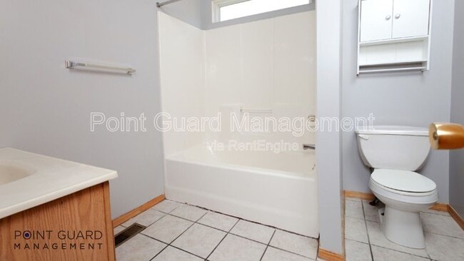Building Photo - 2301 N Shefford Cir