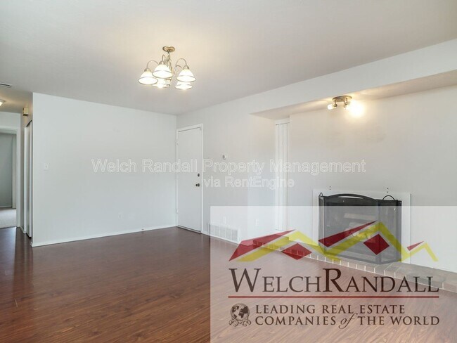 Building Photo - 5511 S Willow Ln