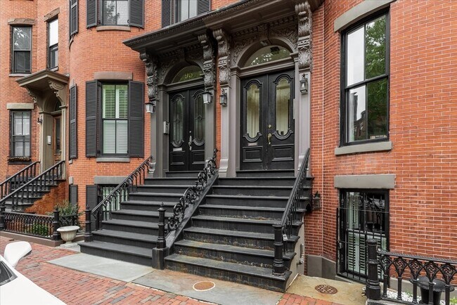 Building Photo - 93 Pembroke St