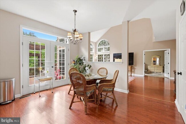 Building Photo - 9255 Bowers Brook Pl
