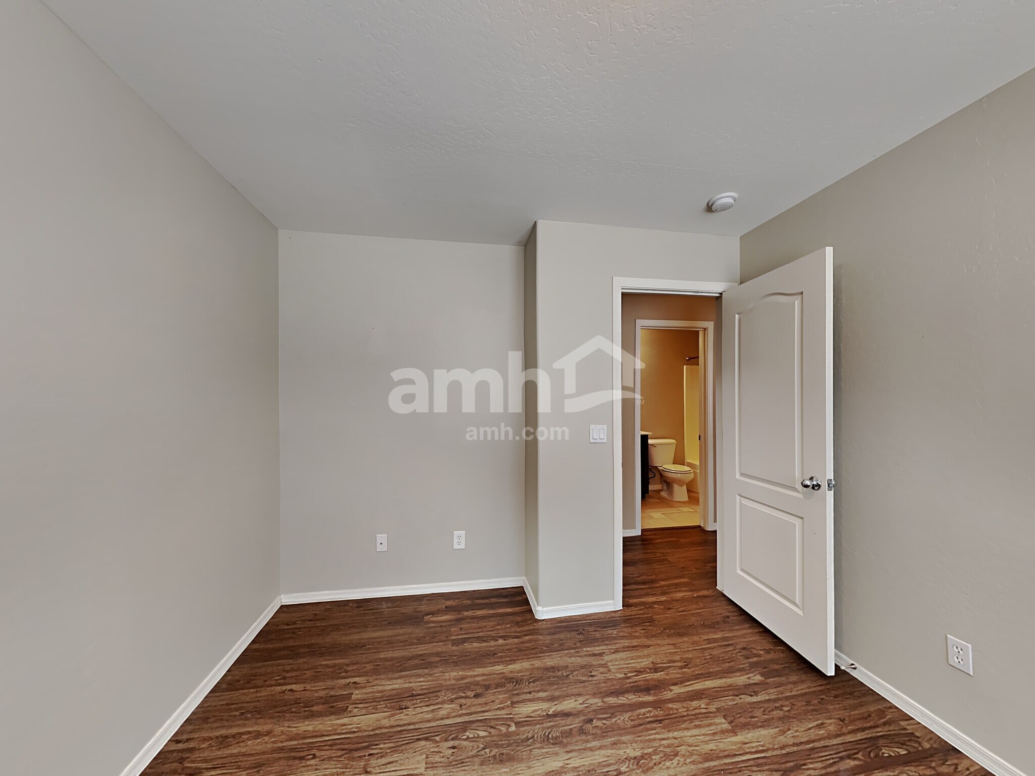 Building Photo - 3012 S 257th Dr