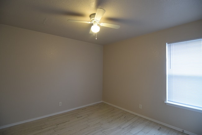 Building Photo - 3509 John Haedge Dr