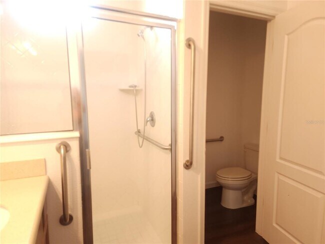 Building Photo - 3230 Stratton Cir