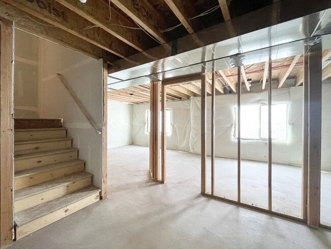 Building Photo - Awesome Corner Townhome at Mountain Ridge!