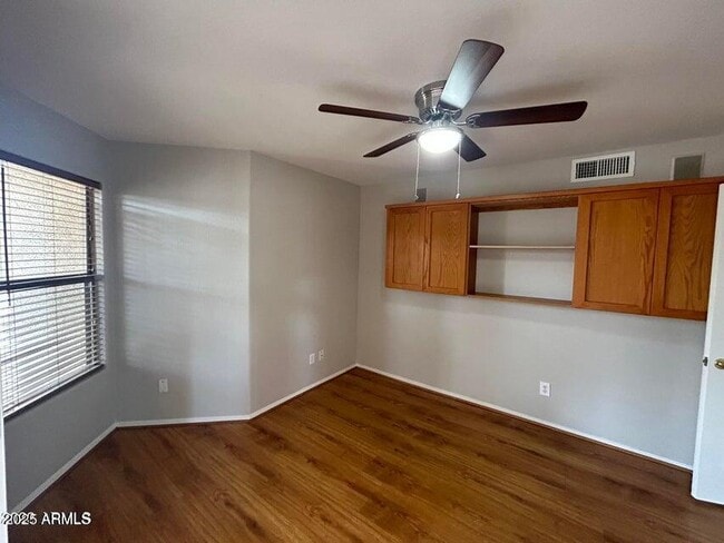 Building Photo - 2352 E Kesler Ln