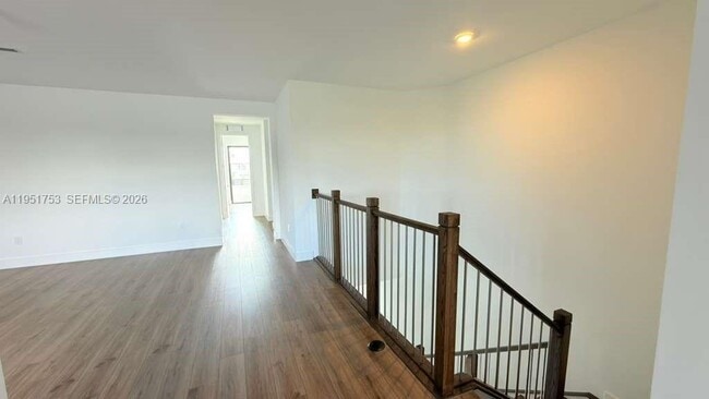 Building Photo - 19700 NE 14th Ave