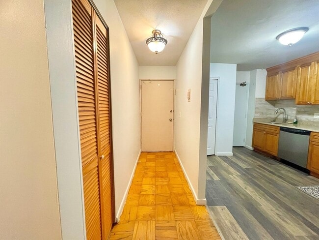 Building Photo - 195 Independence Ave