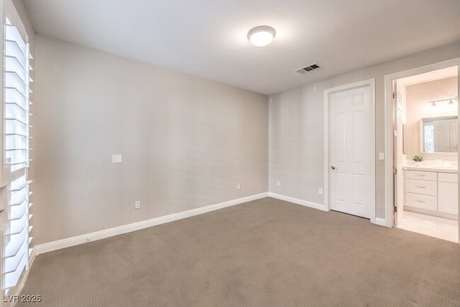 Building Photo - 636 Chervil Valley Dr