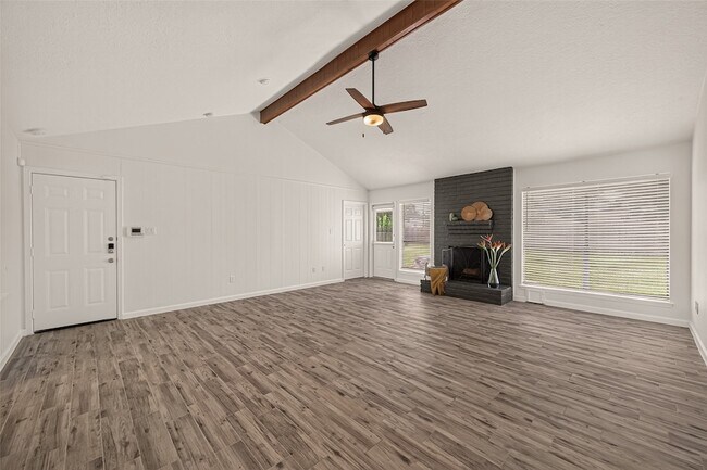 Building Photo - 22314 N Fork Dr