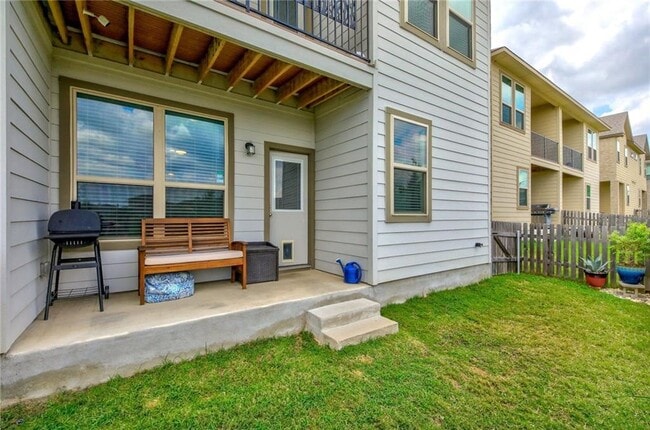 Building Photo - 18003 Pomelo Ln