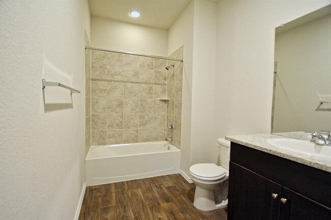 Building Photo - 2934 Wolfcreek