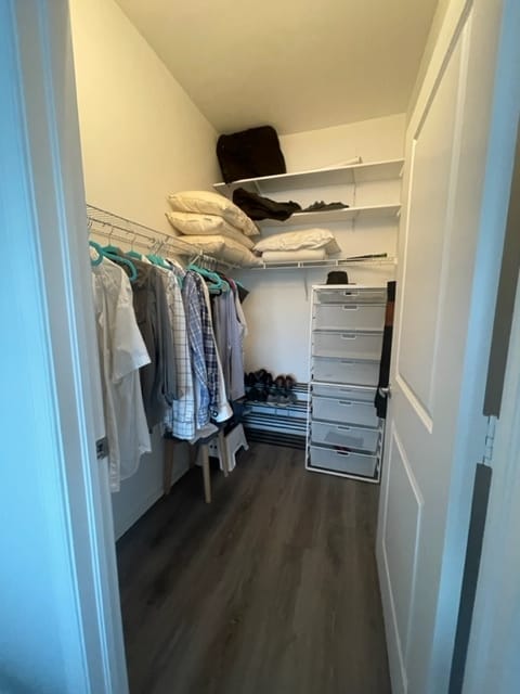 Building Photo - 10 Aragon Ave