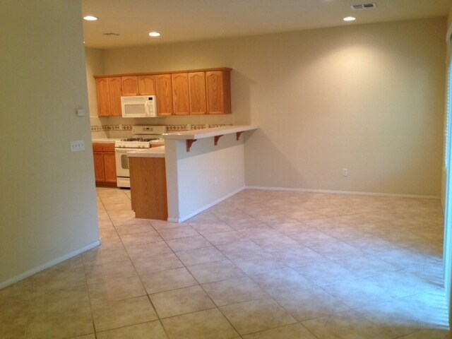 Building Photo - 213 Heiple Ct