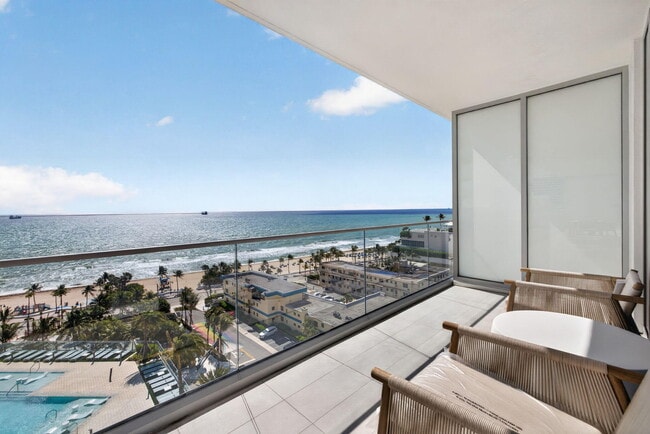 Building Photo - 153 N Seabreeze Blvd