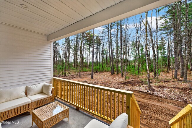 Building Photo - 622 Acland Blvd