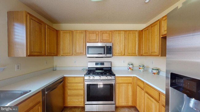 Building Photo - 12021 Calico Woods Dr