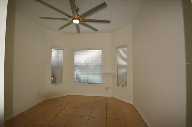 Building Photo - 3476 Gerber Daisy Ln